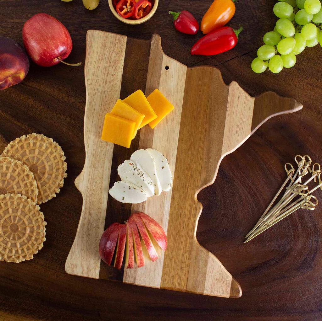 Rock & Branch® Shiplap Series Minnesota Cutting Board