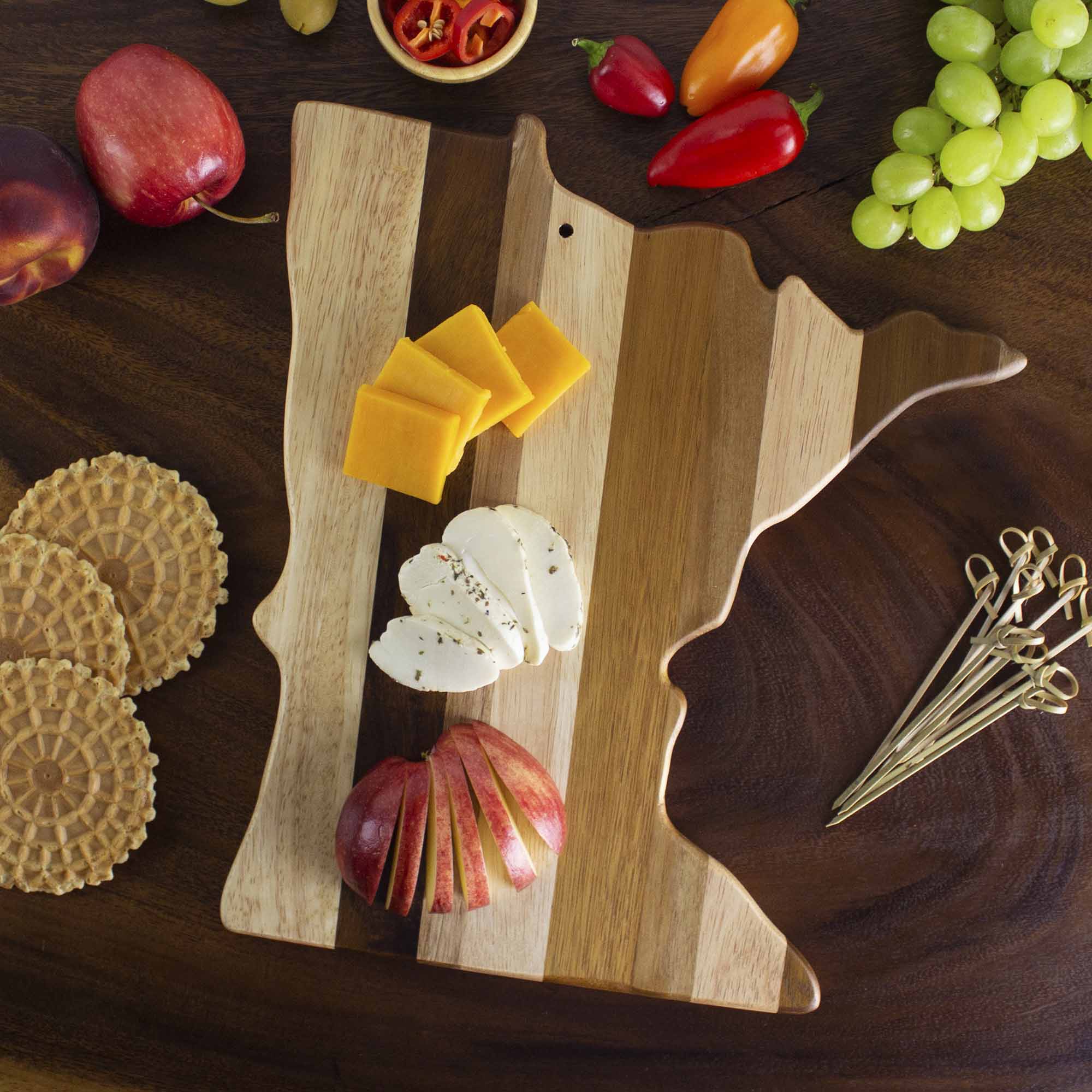 Rock & Branch® Shiplap Series Minnesota Cutting Board