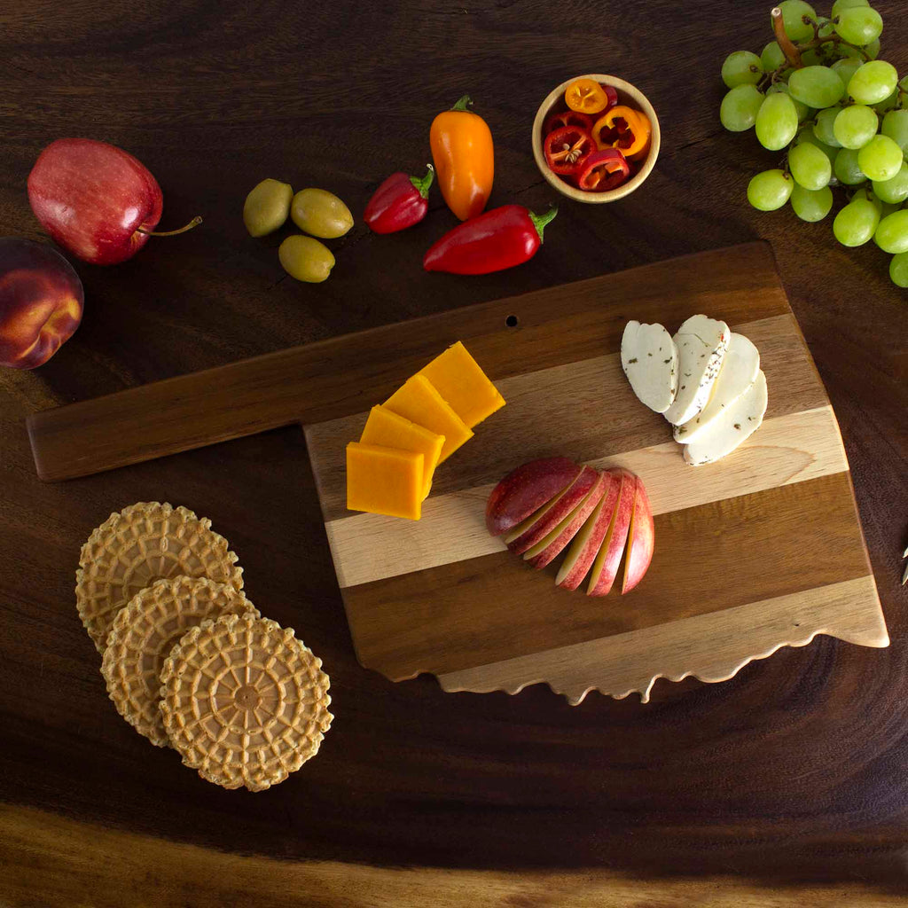 Rock & Branch® Shiplap Series Oklahoma Cutting Board